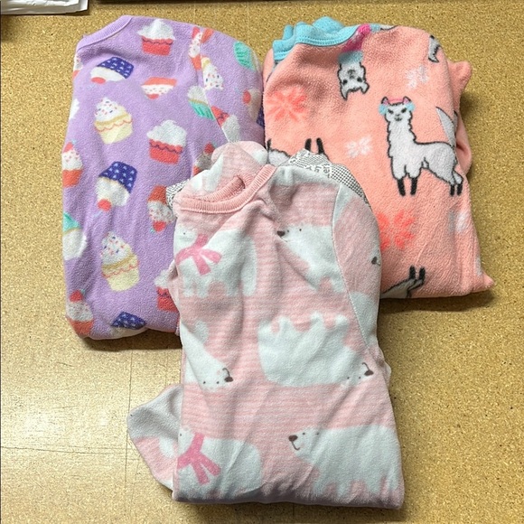Cozy Animal and Cupcake Print one piece Pajamas size 5T - Picture 1 of 4